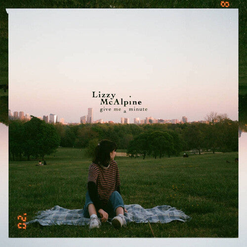 Lizzy McAlpine- Give Me a Minute - Pink (Colored Vinyl, Pink) ( Vinyl )