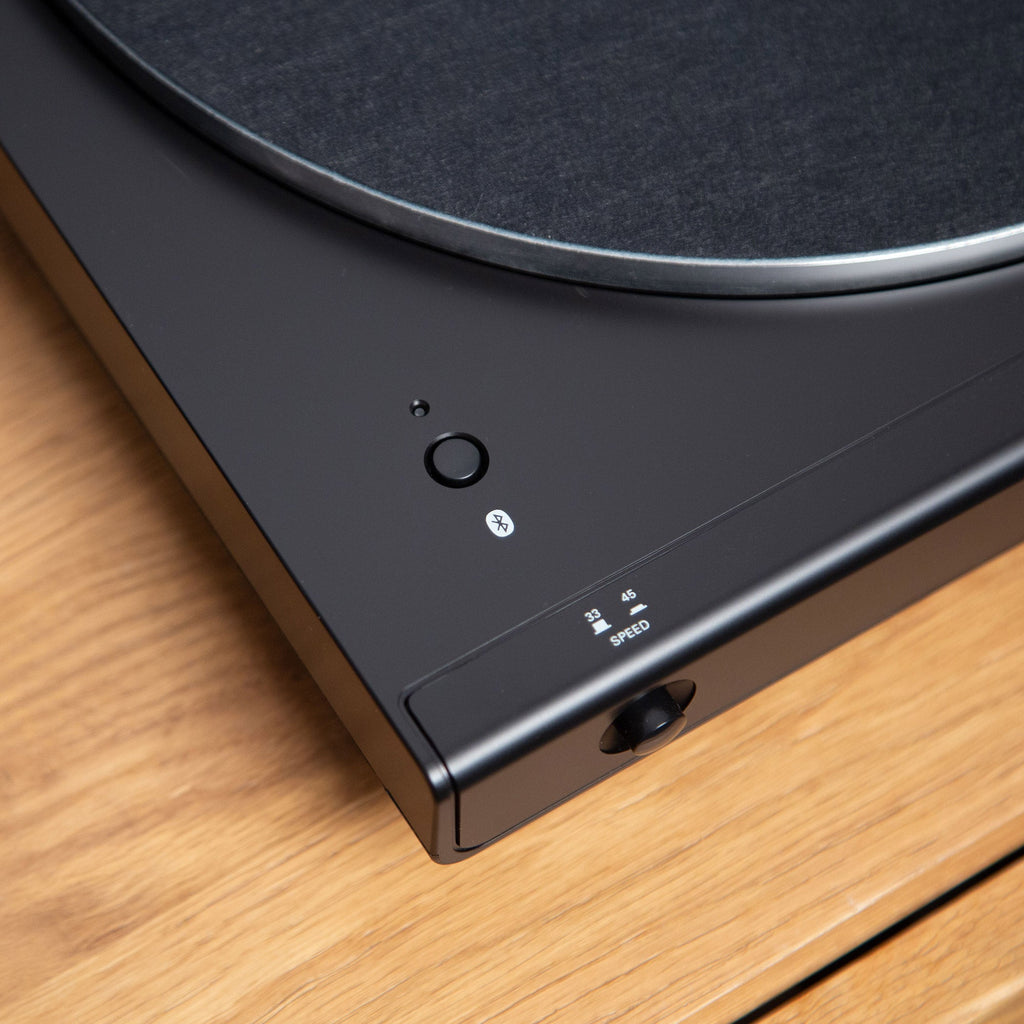Audio-Technica: AT-LP60XBT-BK Automatic Bluetooth Turntable - Black